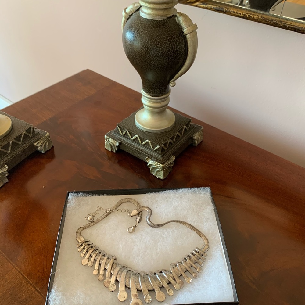 Necklace with cubic zirconia